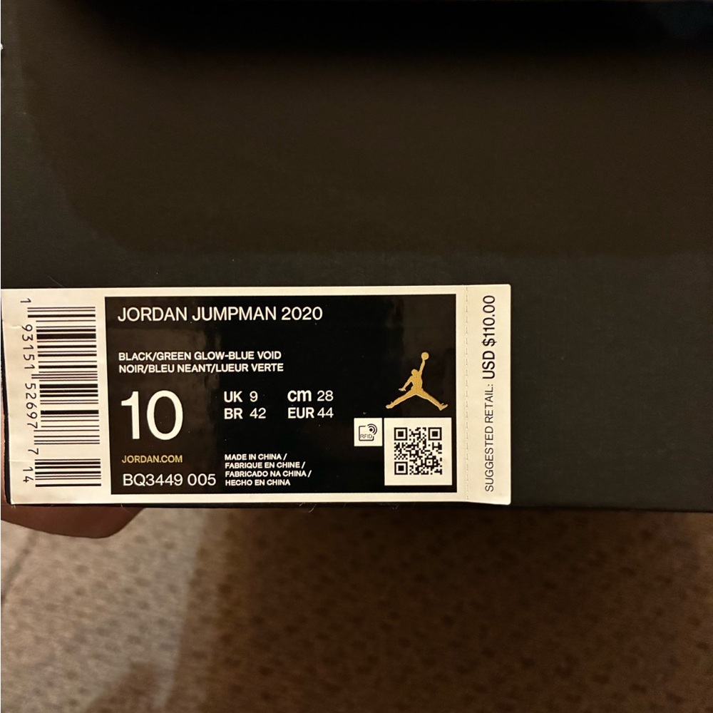 Air Jordan Black and Teal Sneakers Jumpman 2020 - Picture 9 of 9